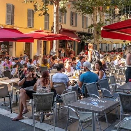 아파트 80m2, Le Mourillon, 툴롱